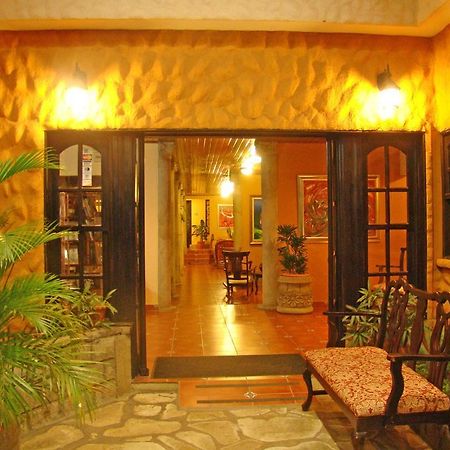 Hotel Colonnade Nicaragua Managua Exterior photo
