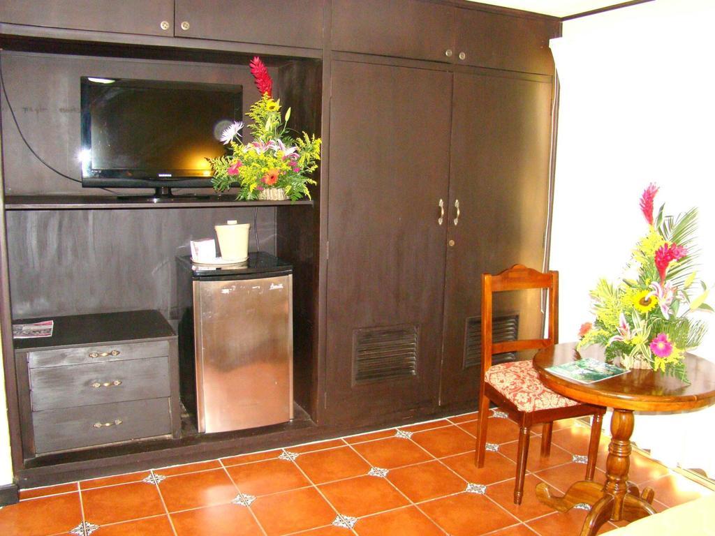 Hotel Colonnade Nicaragua Managua Room photo