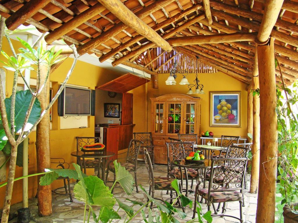 Hotel Colonnade Nicaragua Managua Exterior photo